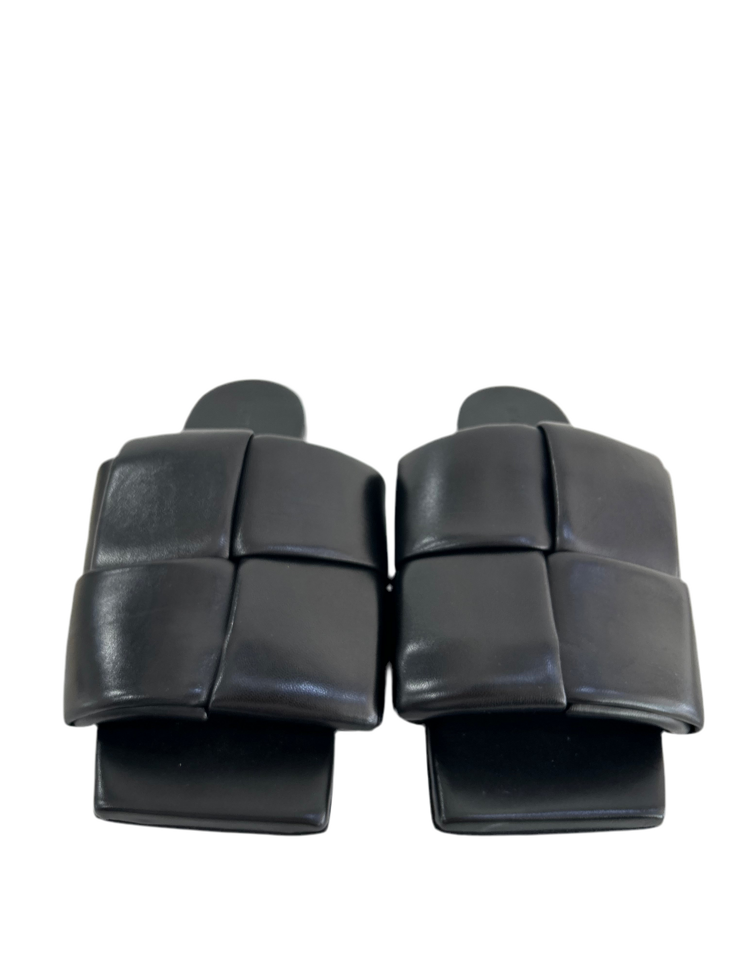 Bottega Veneta Black Leather Sandals 38.5