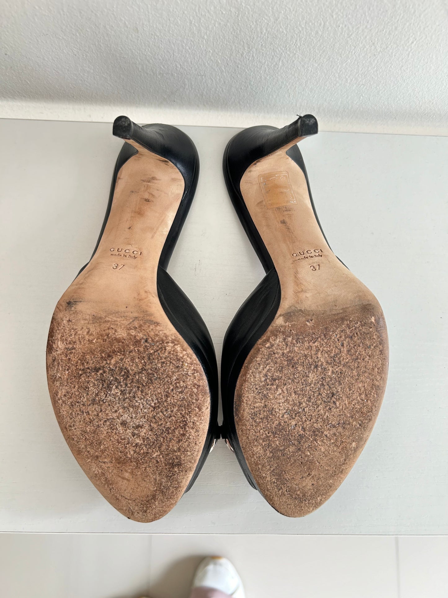 Gucci Black Leather Kitten Heels