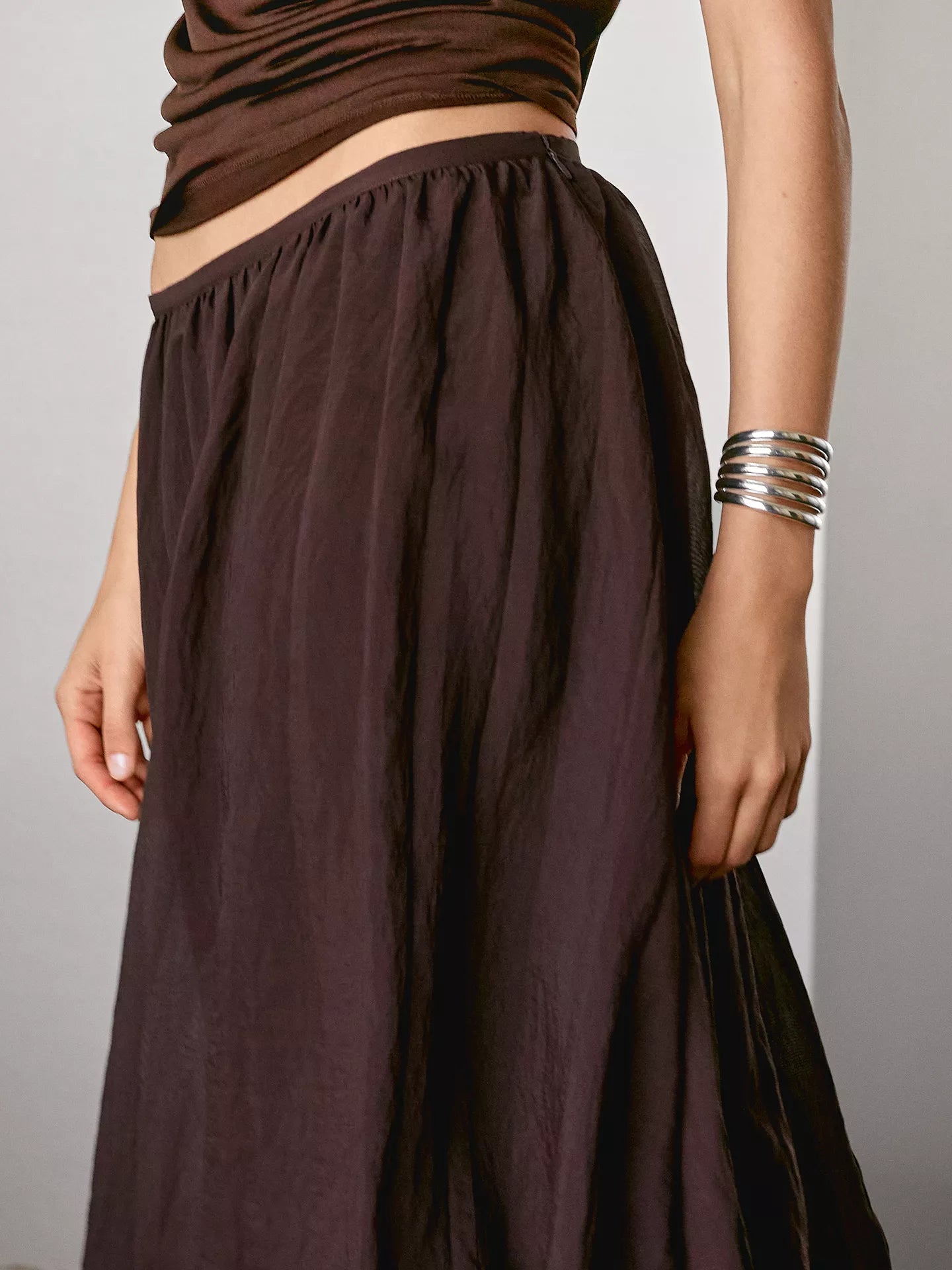 Pleated voluminous midi skirt · Burgundy · | Massimo Dutti