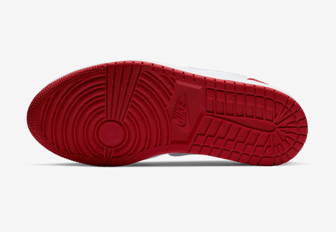 Jordan Retro 1 Low Slip Sneakers