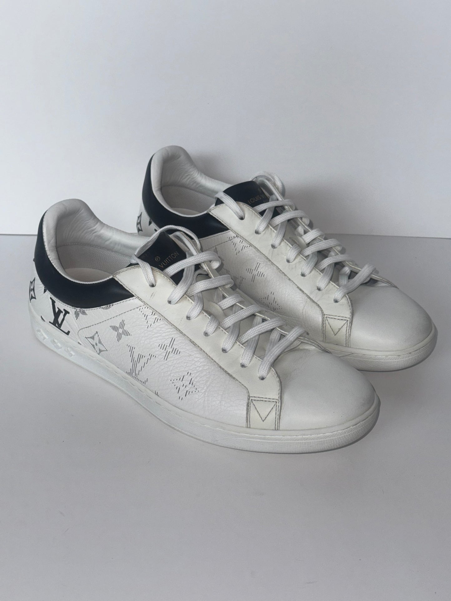 Louis Vuitton Mens Luxembourg White Sneakers